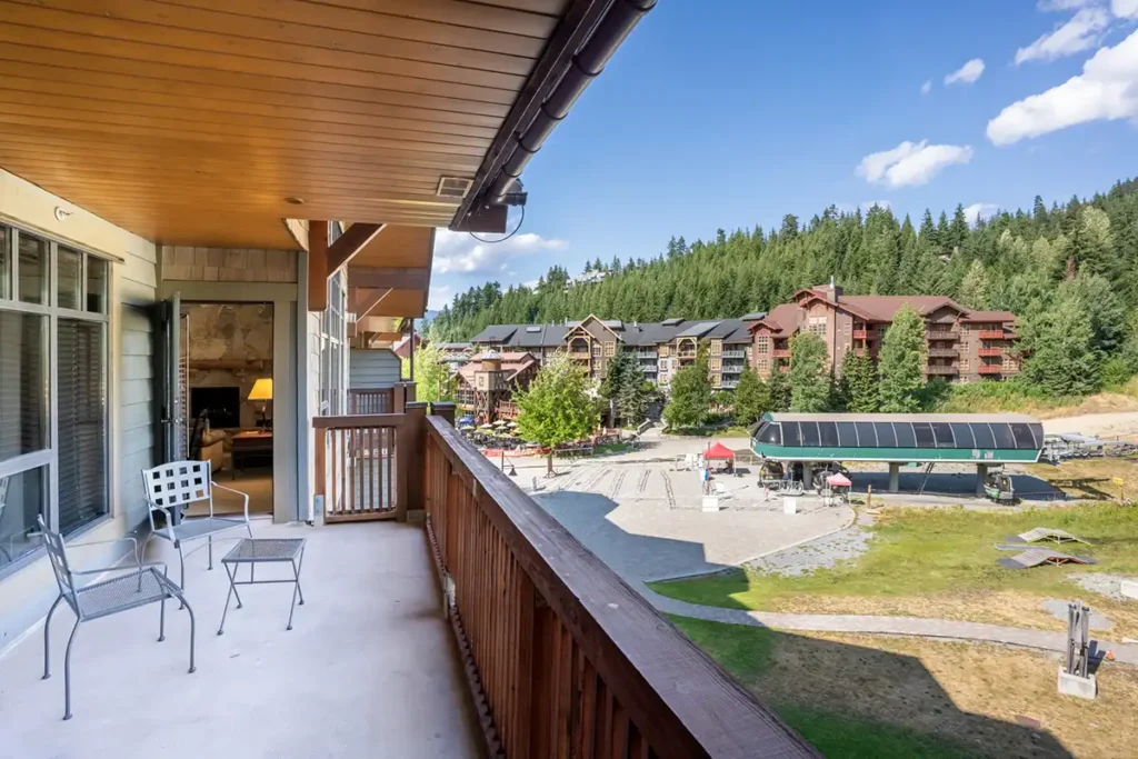 First Tracks Lodge Balcony